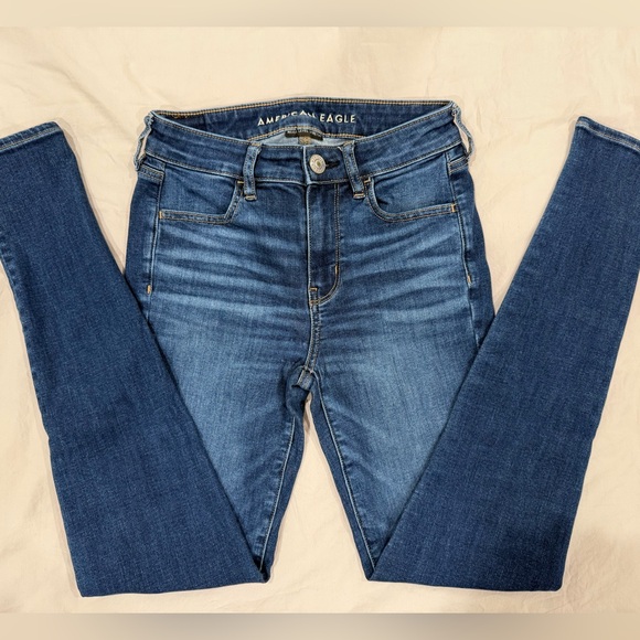 American Eagle High Rise Jegging Size 4 - Picture 3 of 9